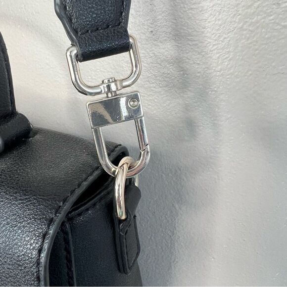 Guess Lani Vegan Black Two Handle Flap Satchel Crossbody Purse Bag - Picture 7 of 16